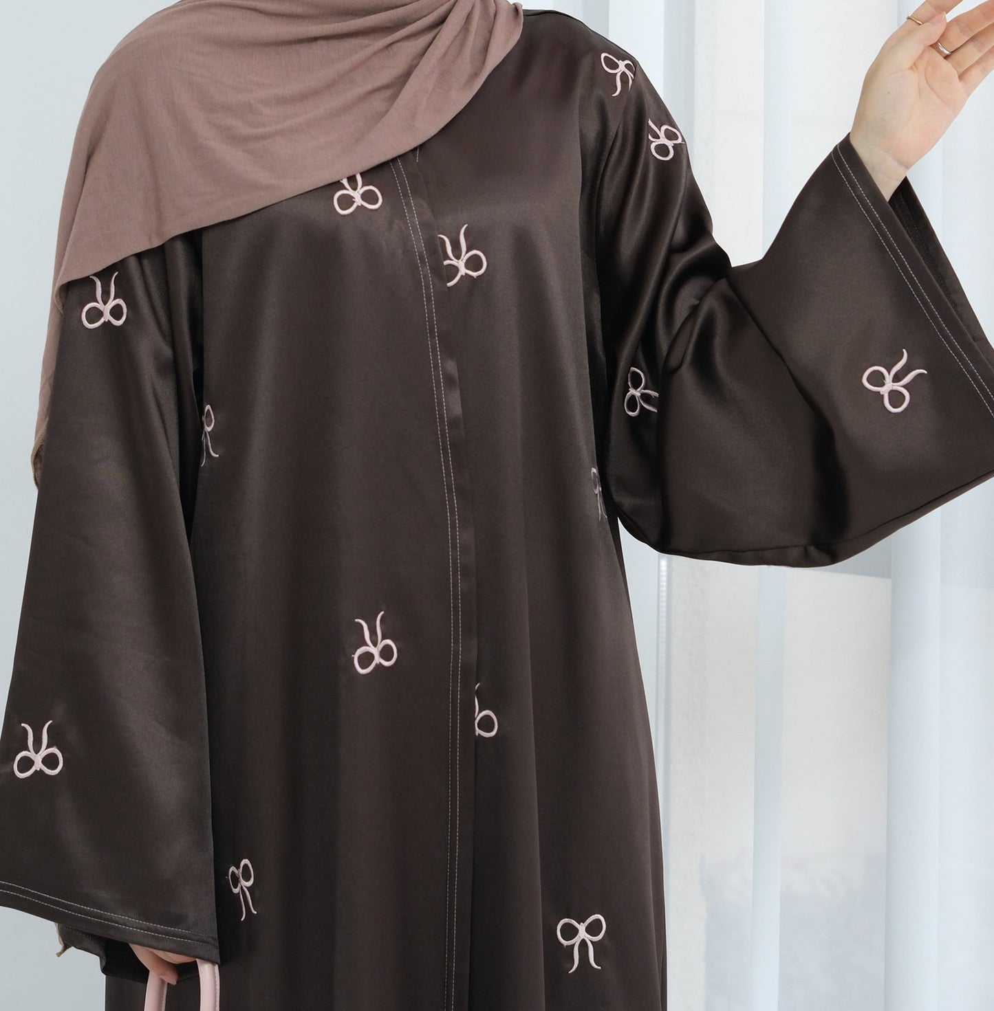 Nazira Bow Abaya