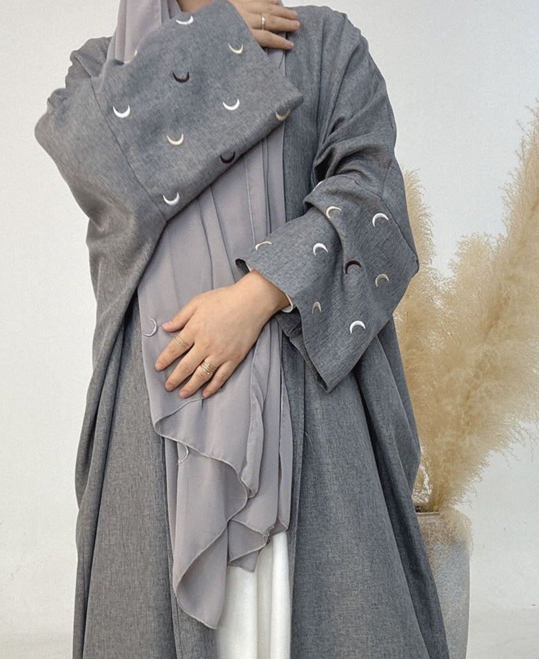 Qamar Embroidery Abaya-Oversized Fit