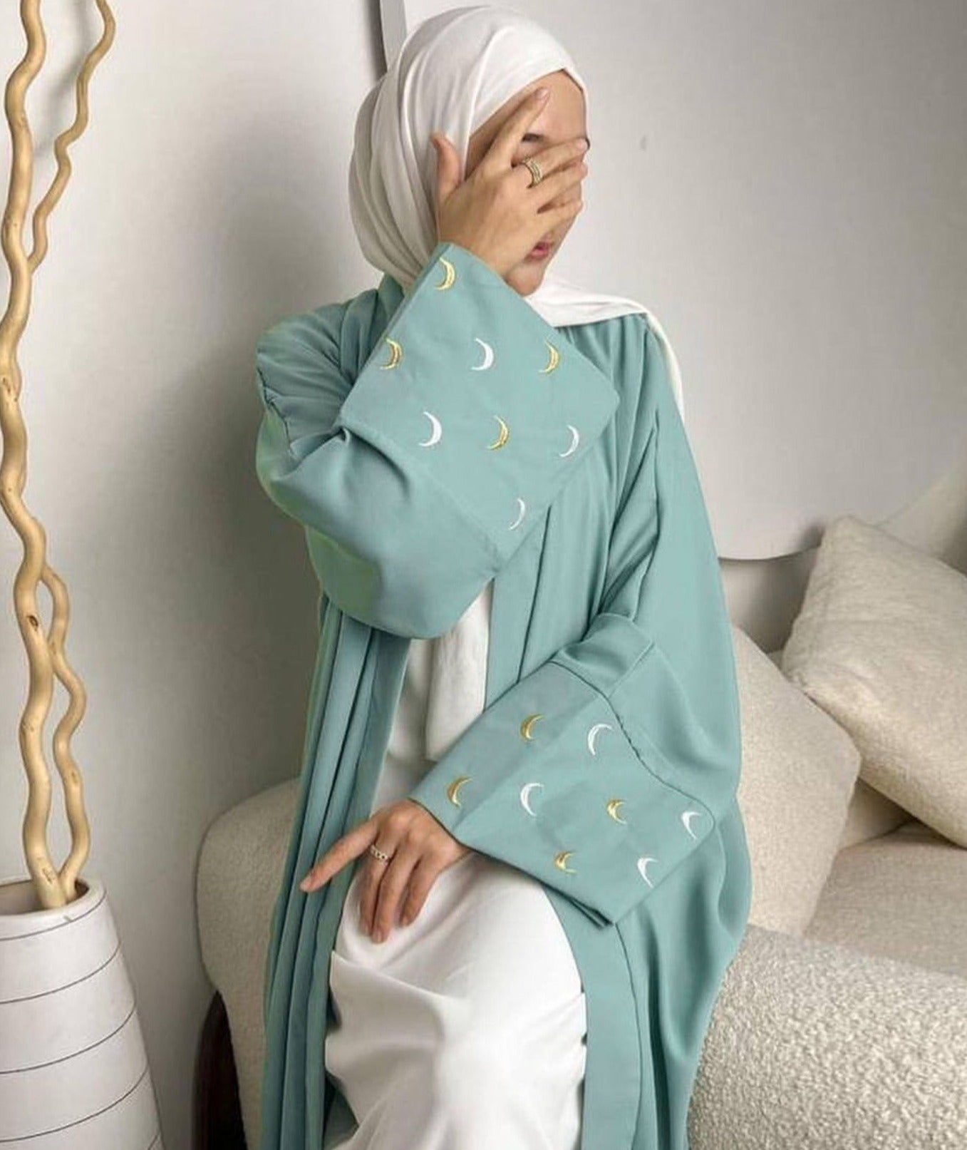 Qamar Embroidery Abaya- Regular Fit
