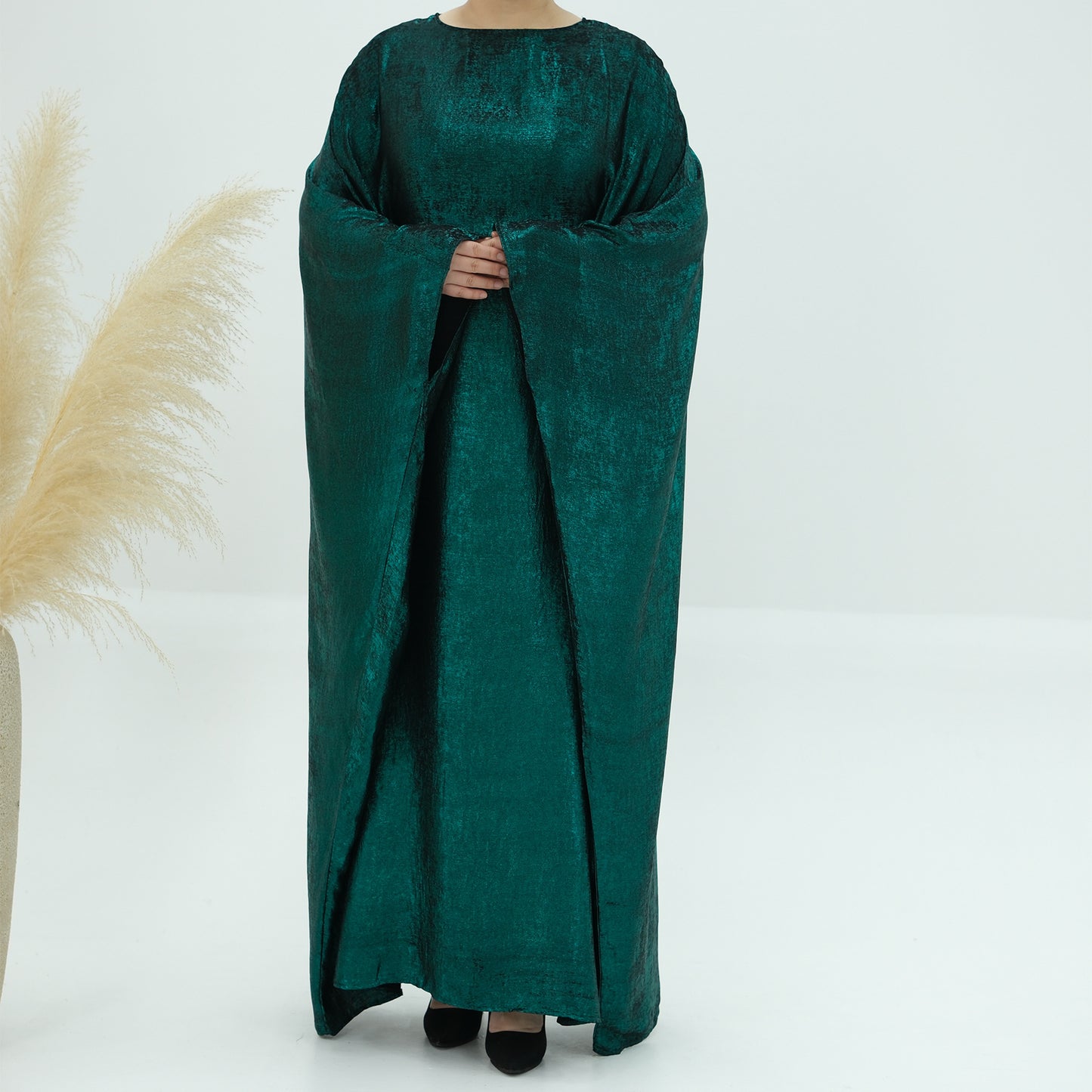 Elisa Butterfly Abaya