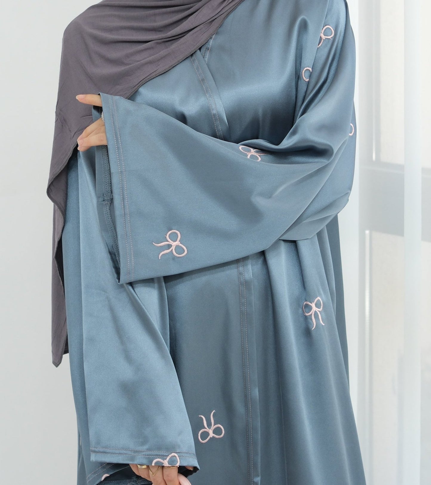 Nazira Bow Abaya