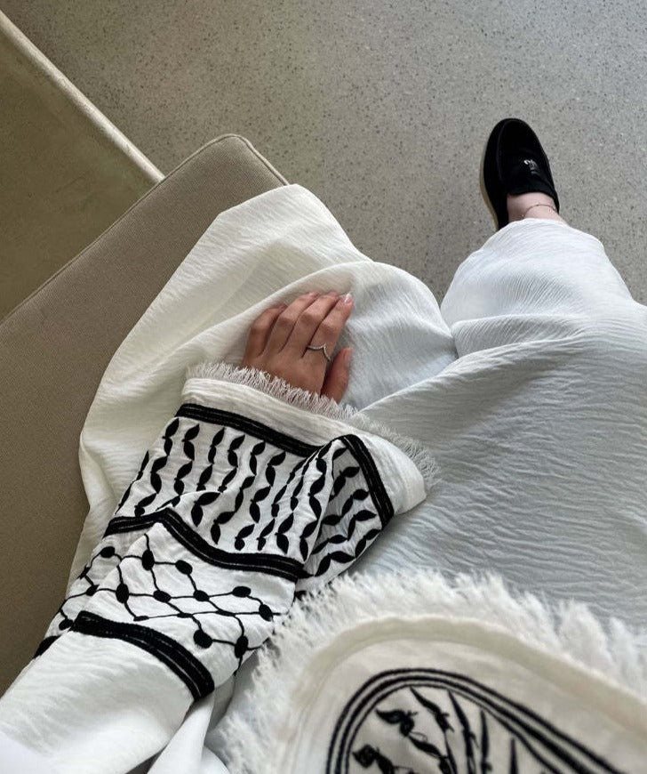 Keffiyeh Embroidery Abaya