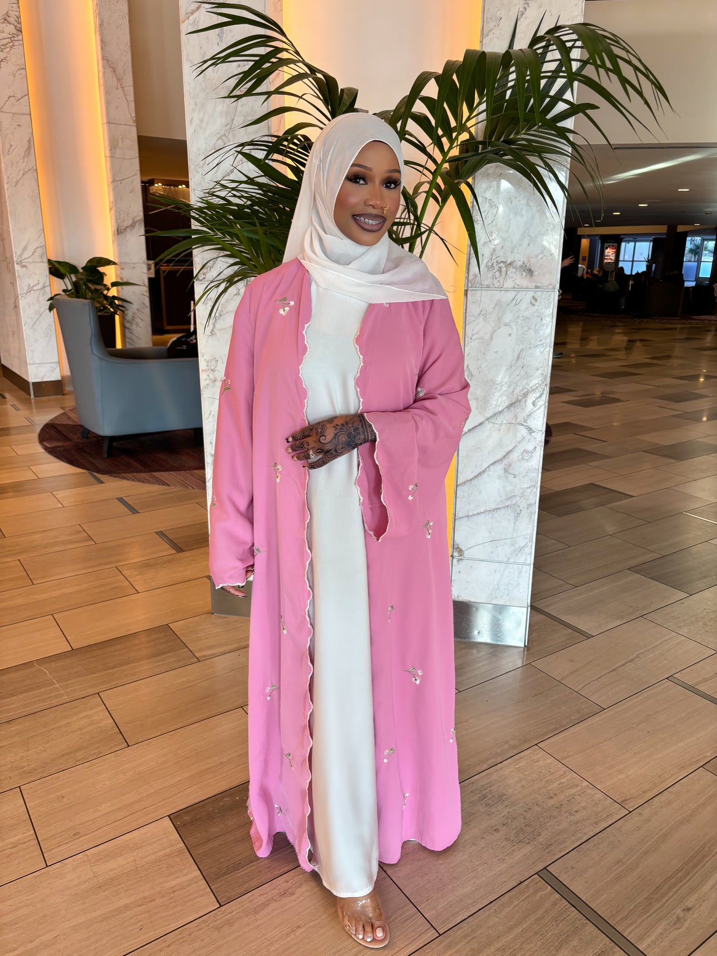 Zaleri Floral Abaya