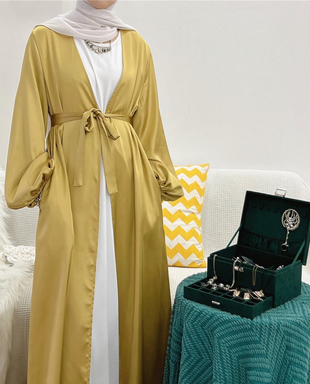 Elham-Balloon Sleeve Satin Abaya