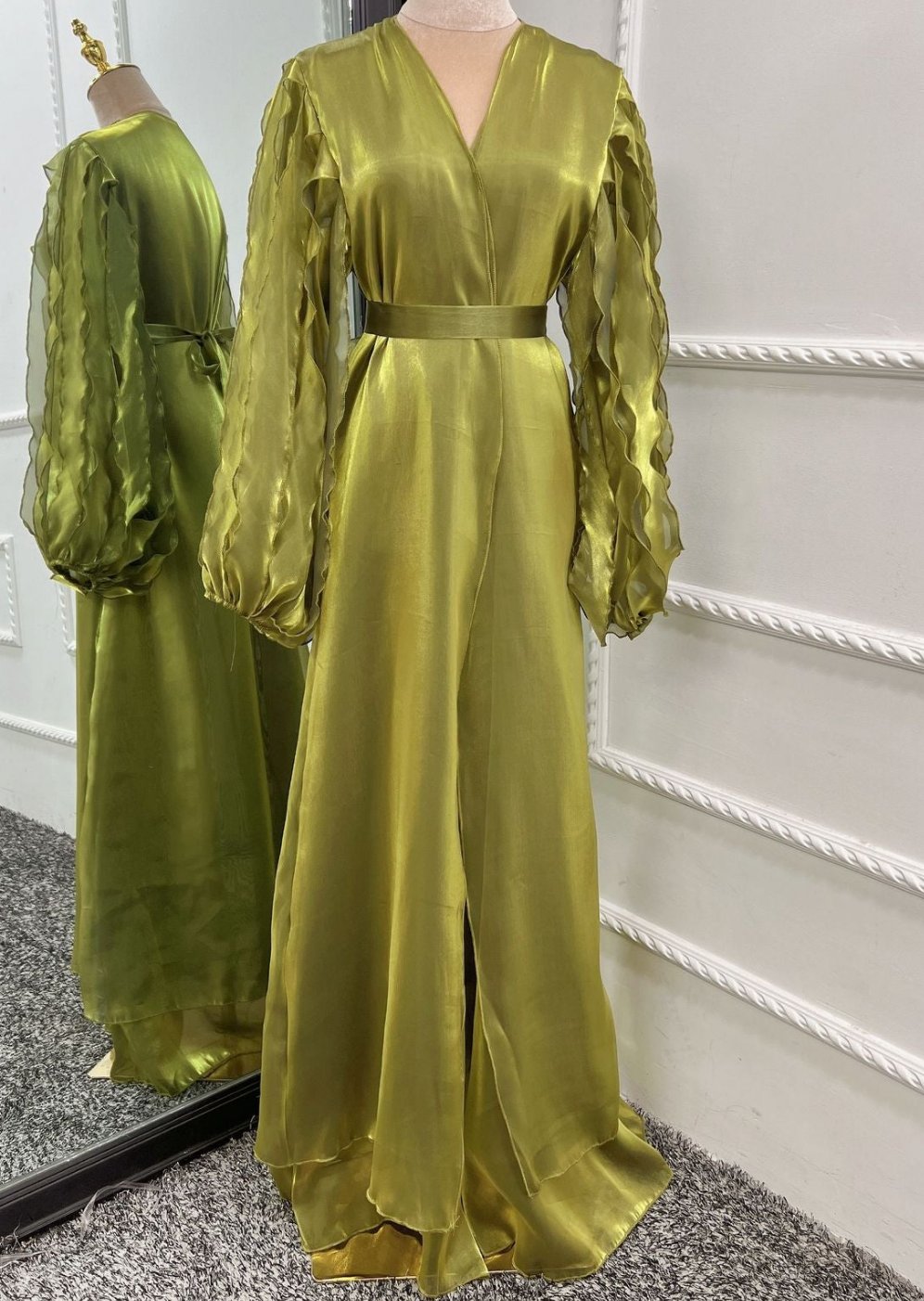 Narmin Balloon Sleeve Abaya