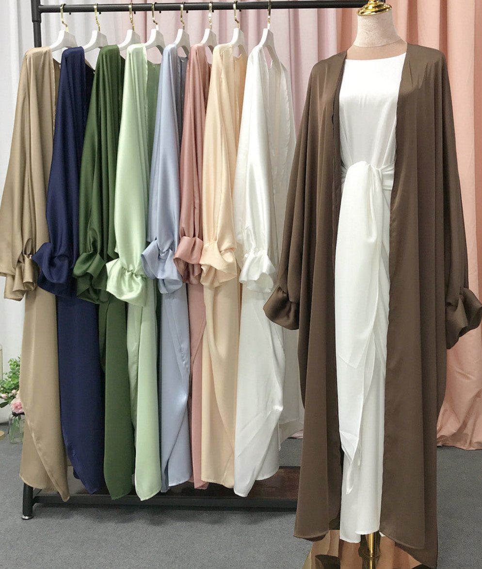 Maahwish Satin Abaya