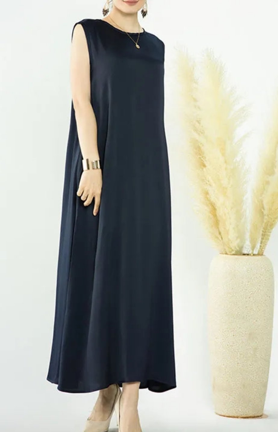 HAANI- Beaded Button Down Abaya