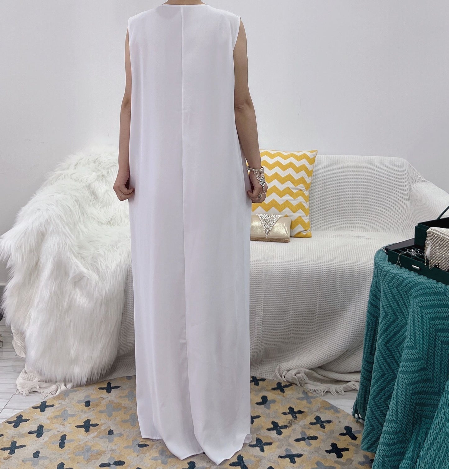 Elham White Inner