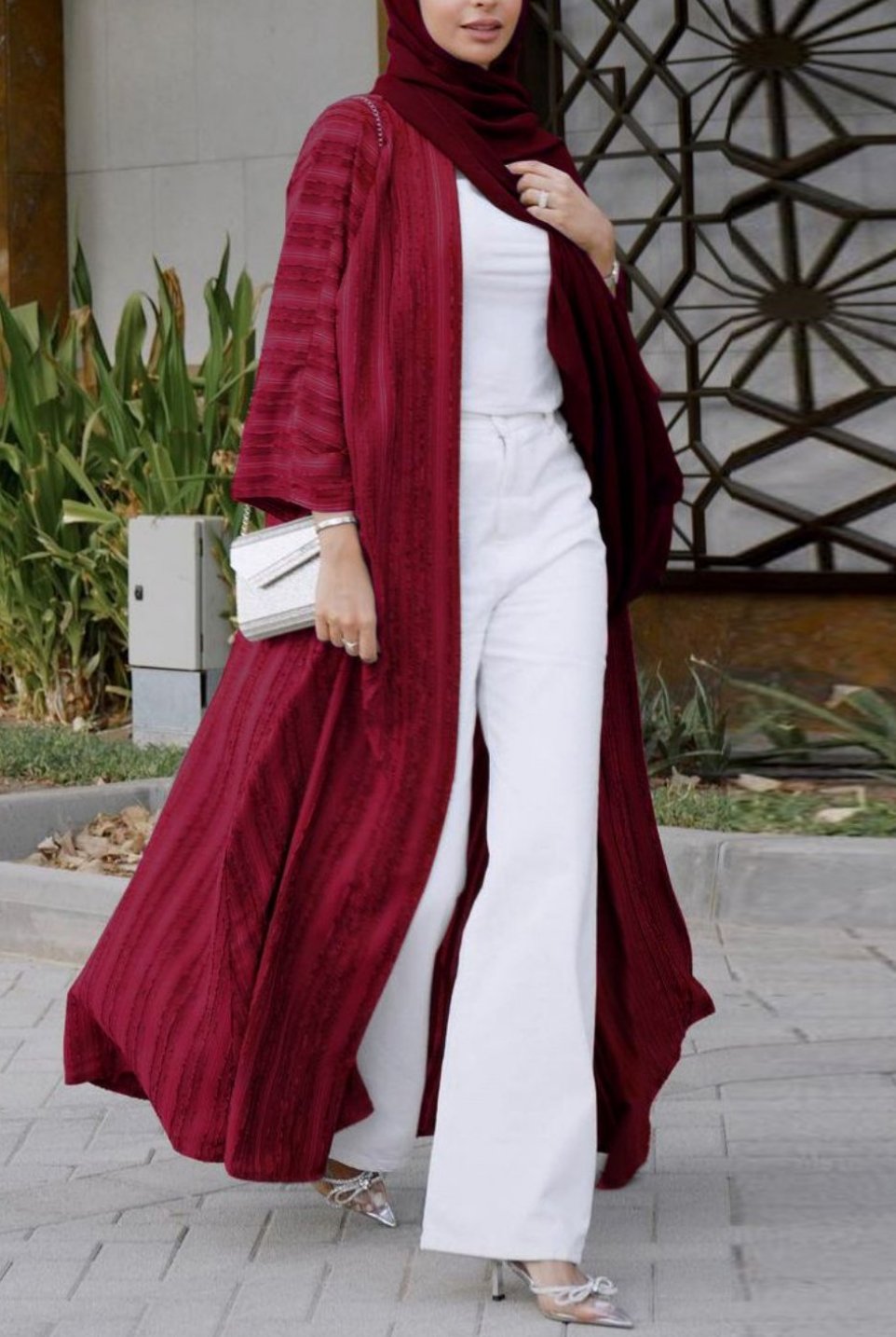 Tehneen Open Abaya