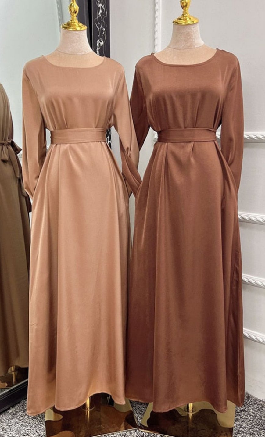 Inaya Classic Abaya With Pockets