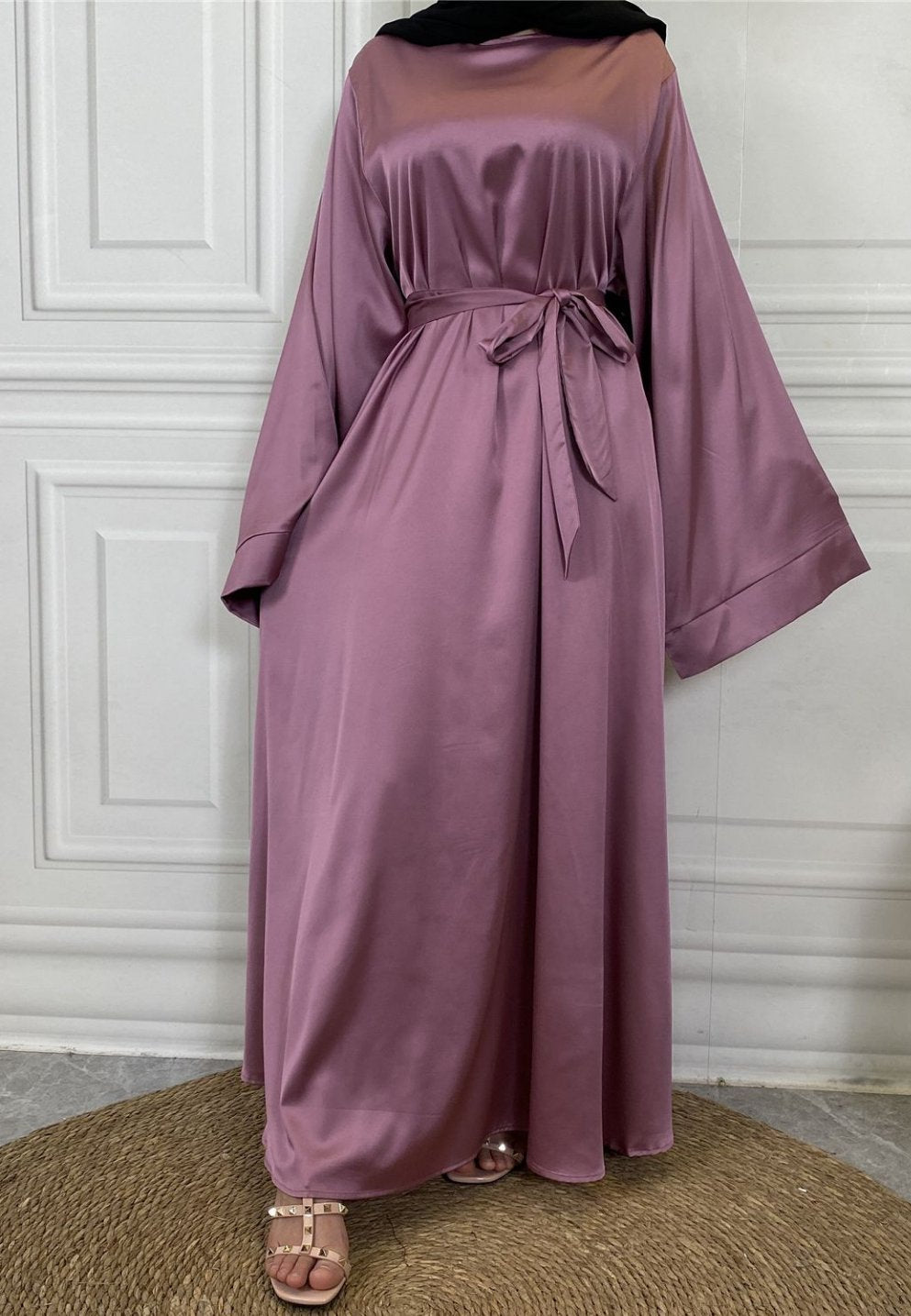 Inaya Classic Satin Abaya
