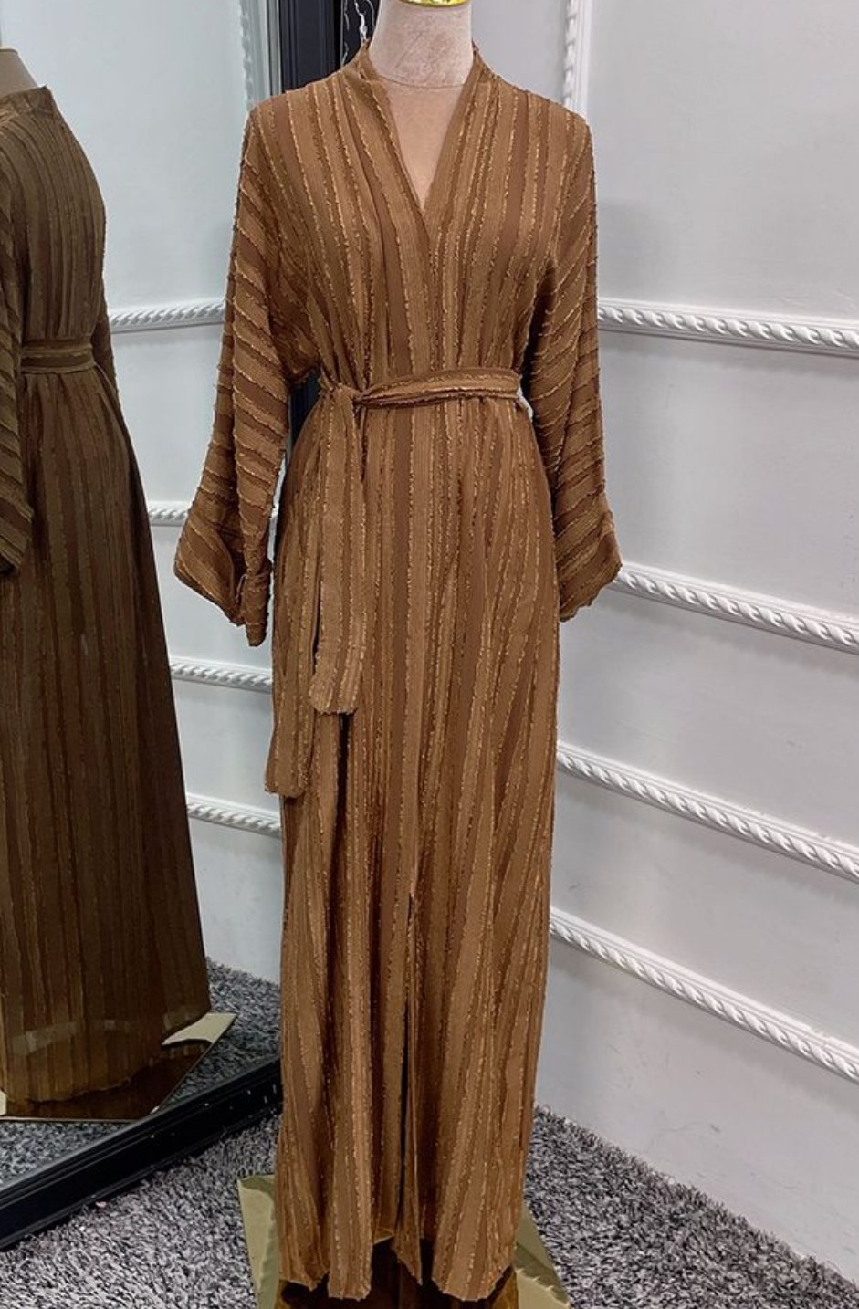 Tehneen Open Abaya