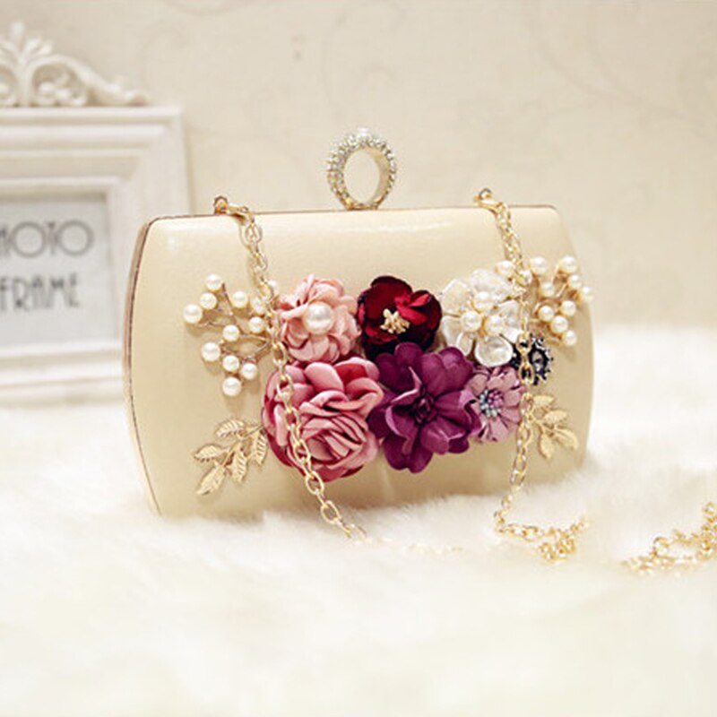 Floral Ring Clutch