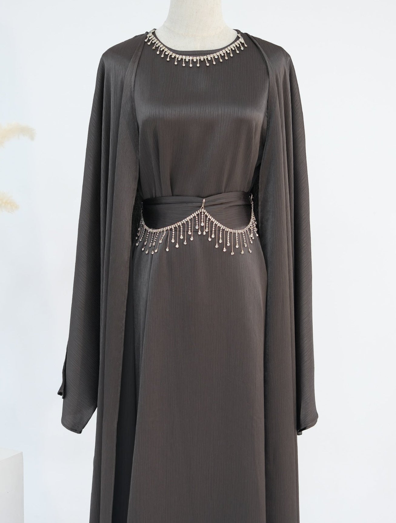 Lamiah Abaya With Crystal Chain