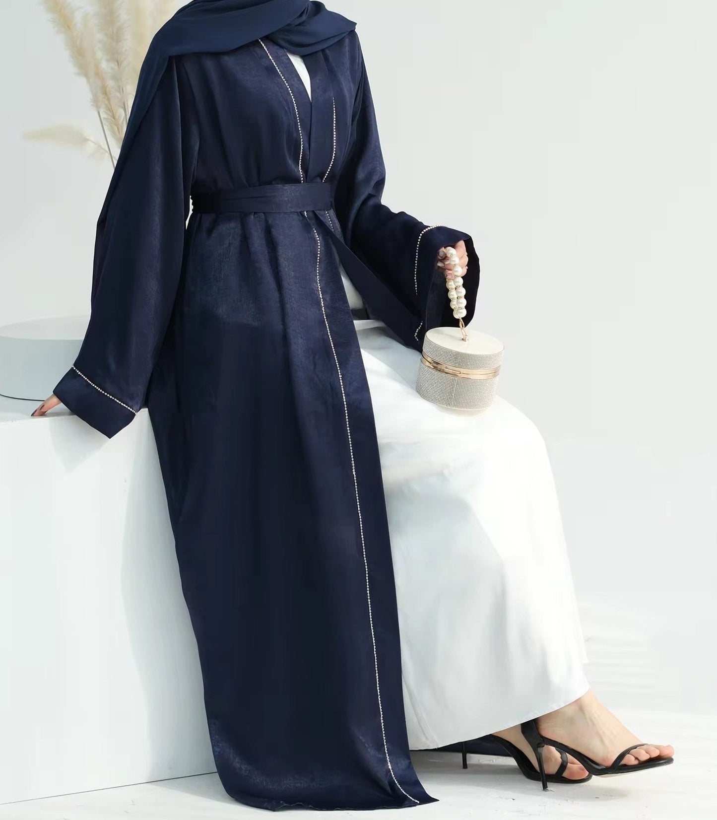 Amelia Satin Abaya