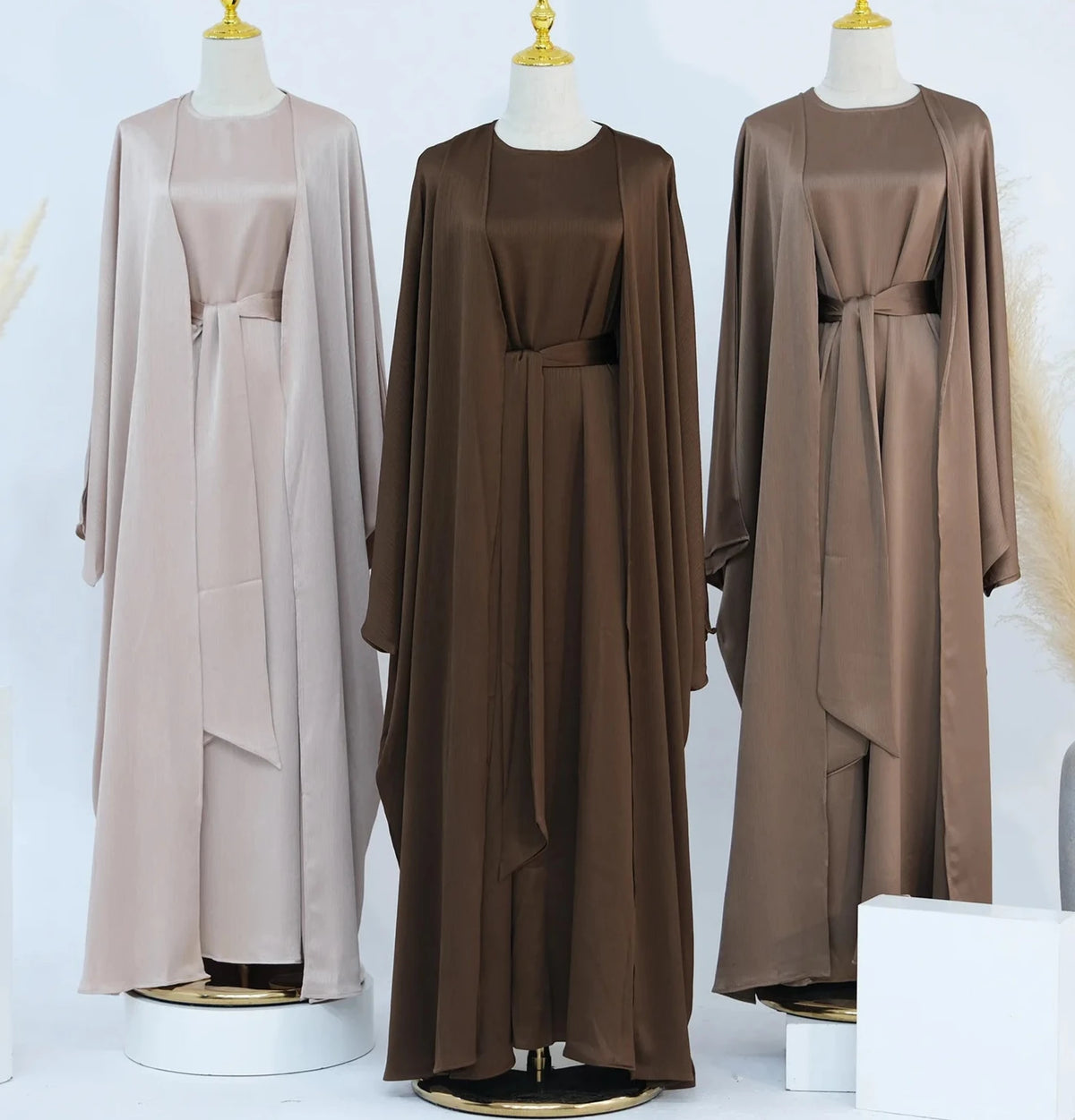 Lamiah Lamiah Satin Abaya Set – Inaya Collections