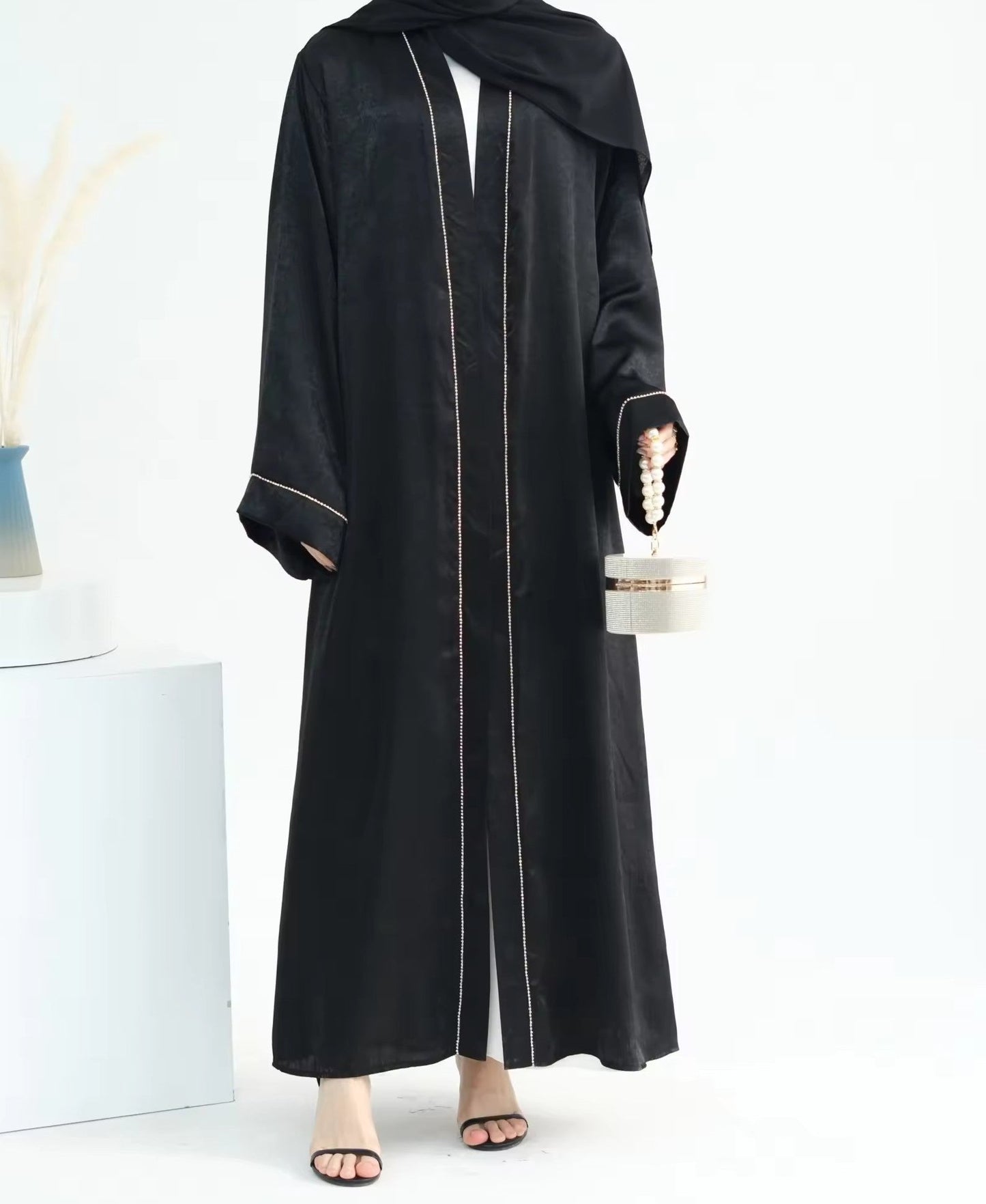 Amelia Satin Abaya