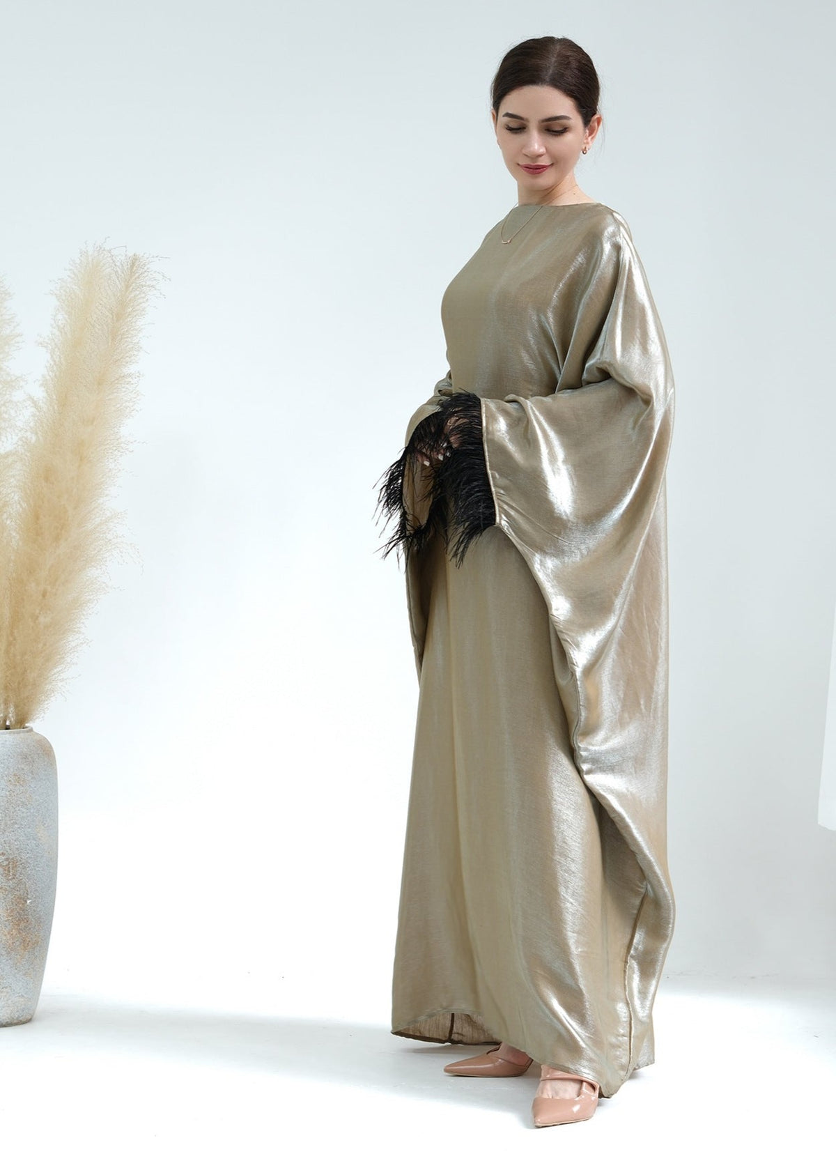 Miah Feather Farasha