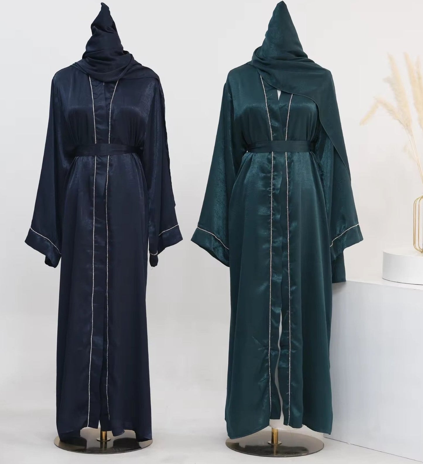 Amelia Satin Abaya