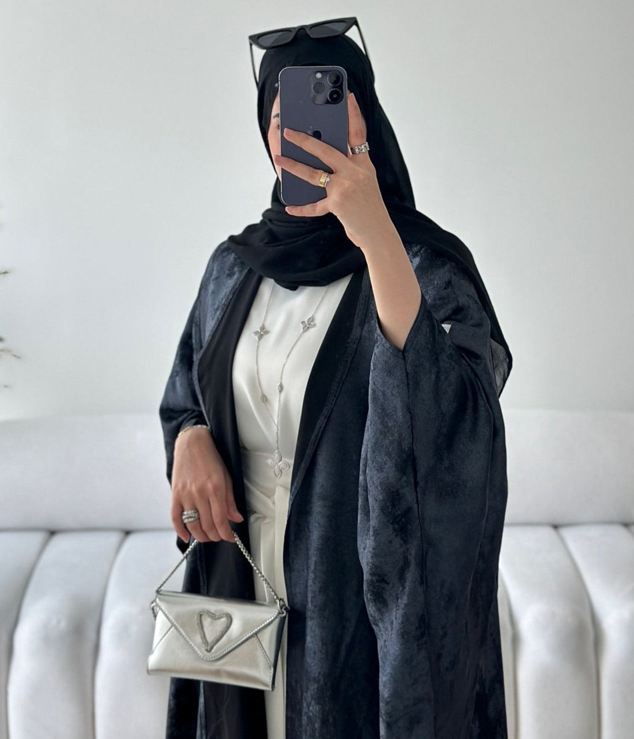 Zuveria Glossy Abaya