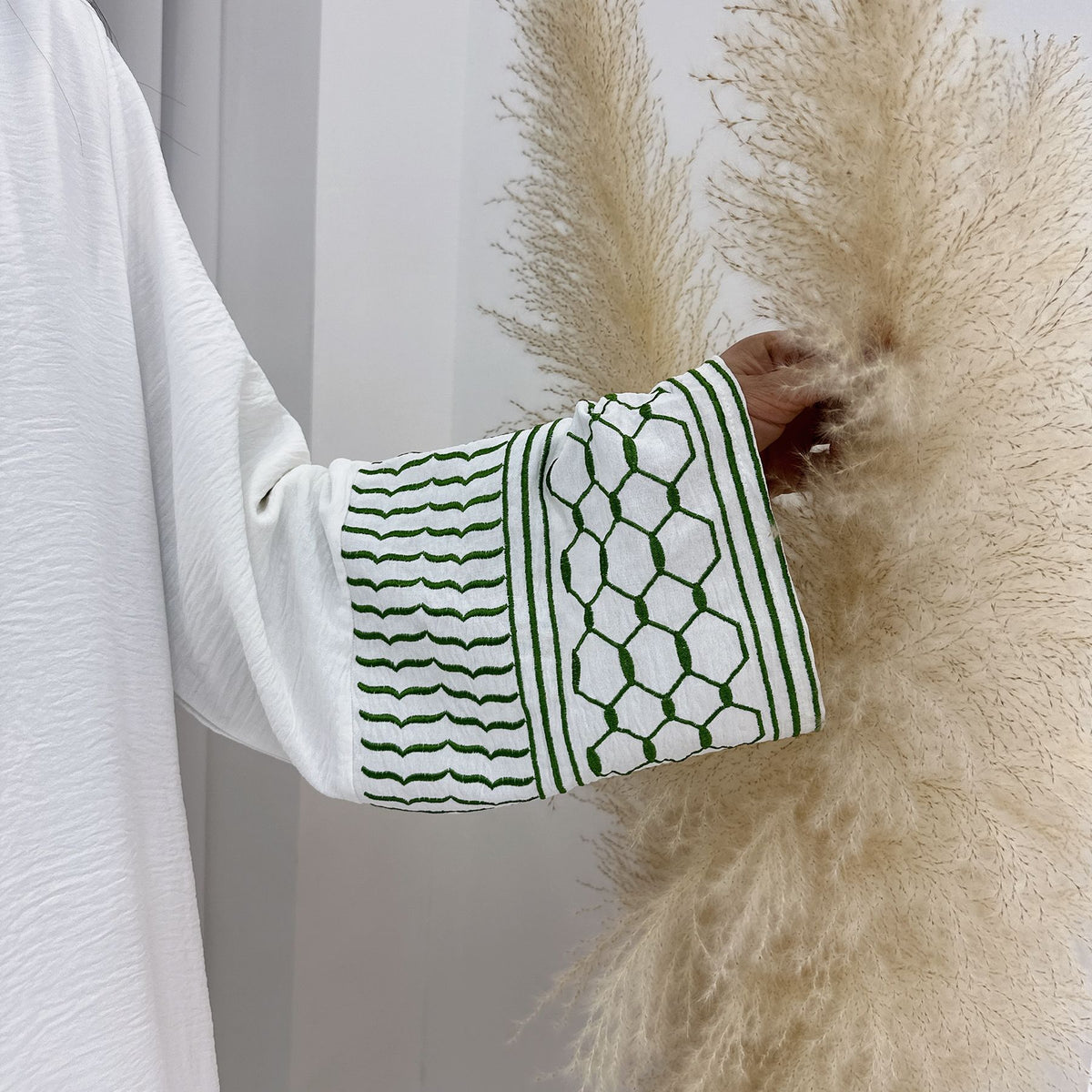 Maaha Keffiyeh Embroidery Abaya