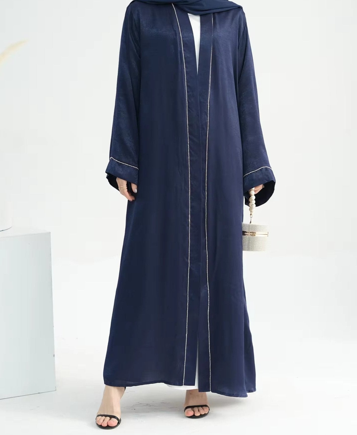 Amelia Satin Abaya