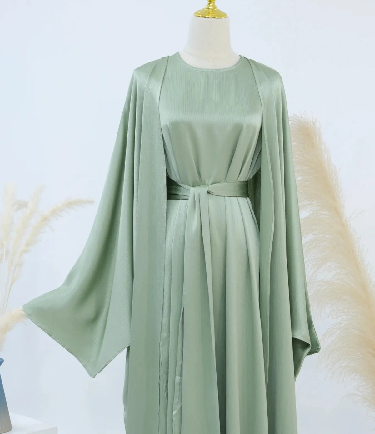 Lamiah Lamiah Satin Abaya Set – Inaya Collections