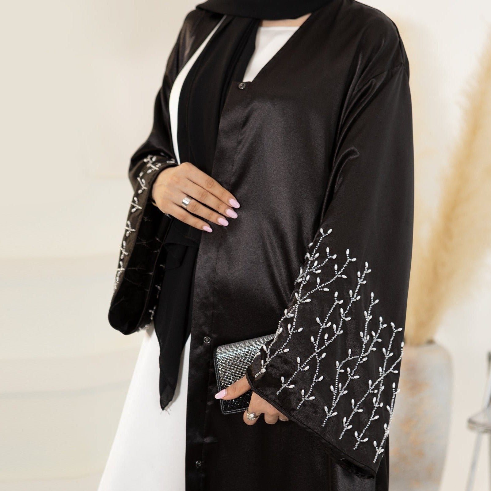 Lailah Pearl Embroidery Abaya – Inaya Collections