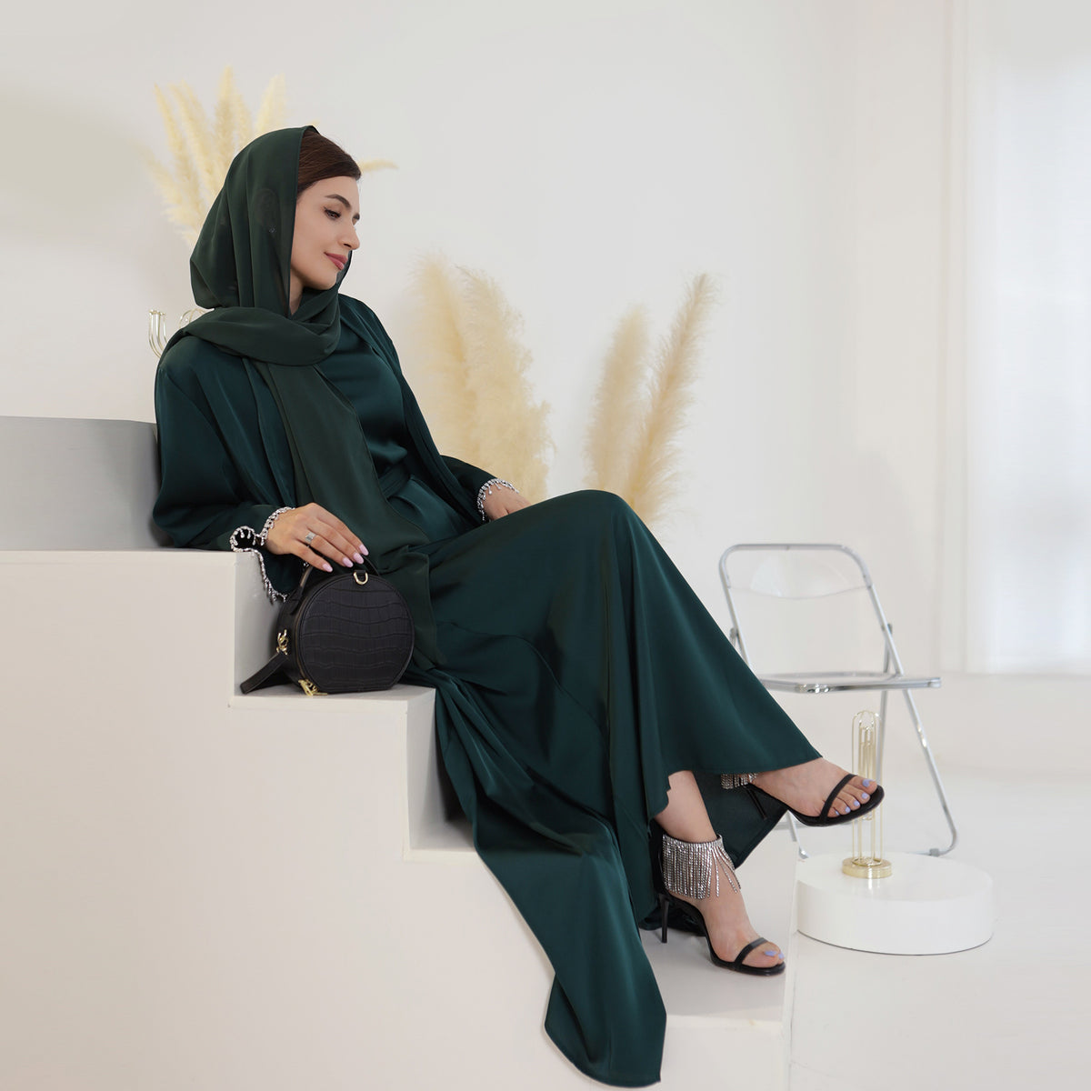 Sanya Abaya With Crystal Chain