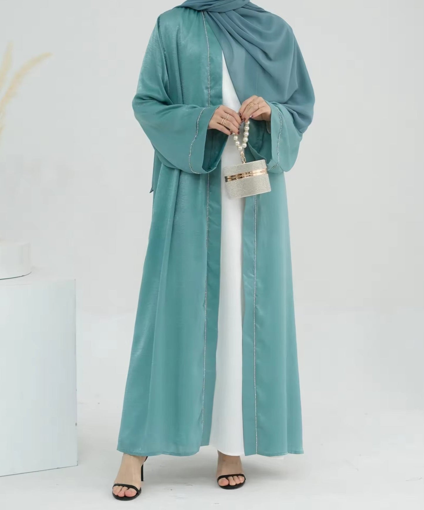 Amelia Satin Abaya