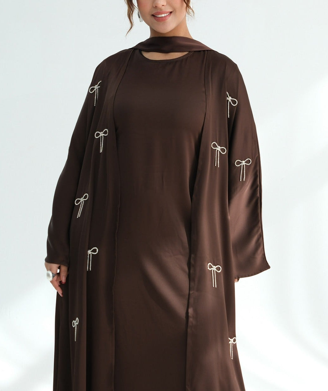 Aimah Crystal Bow Abaya Set