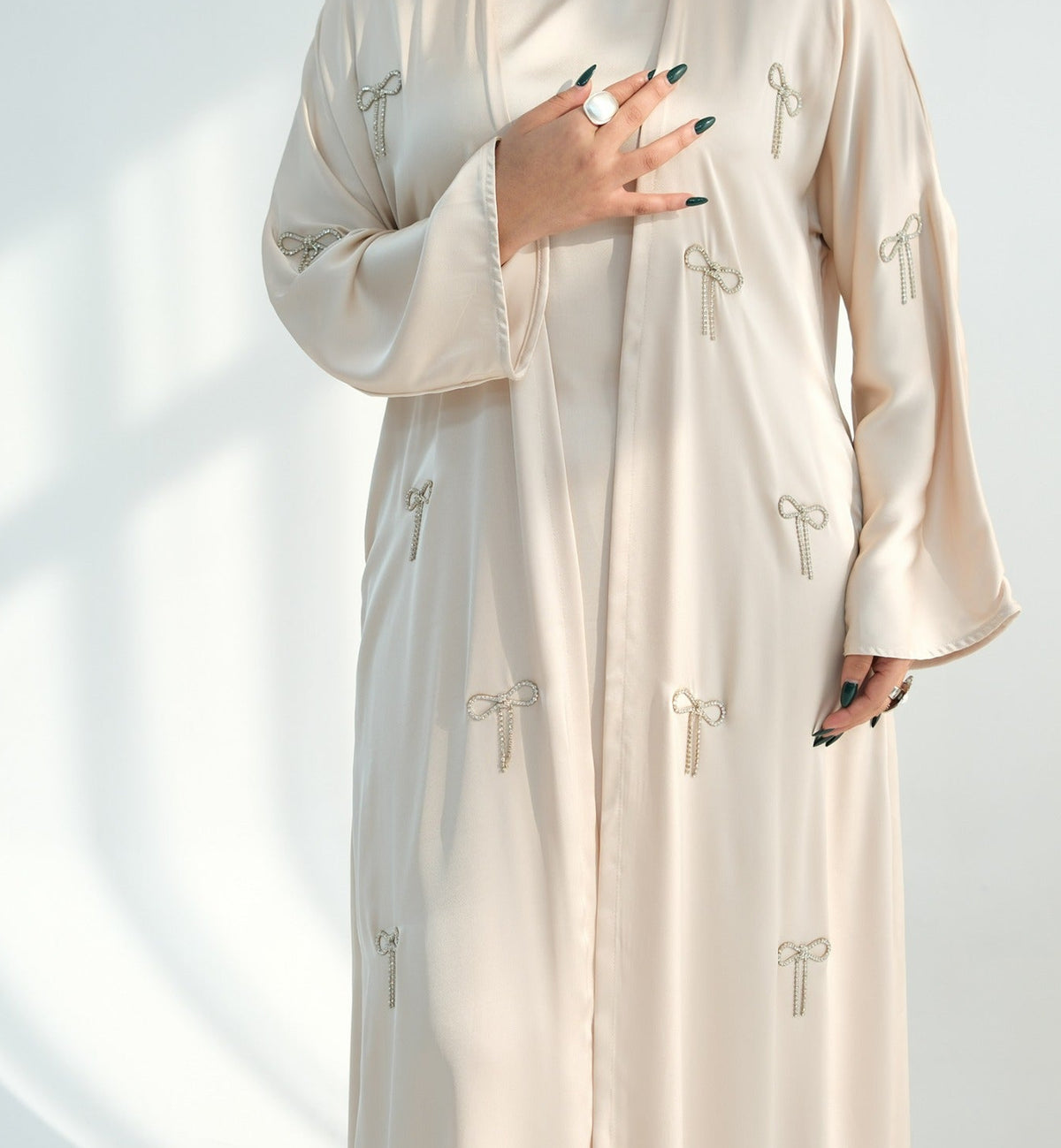 Aimah Crystal Bow Abaya Set
