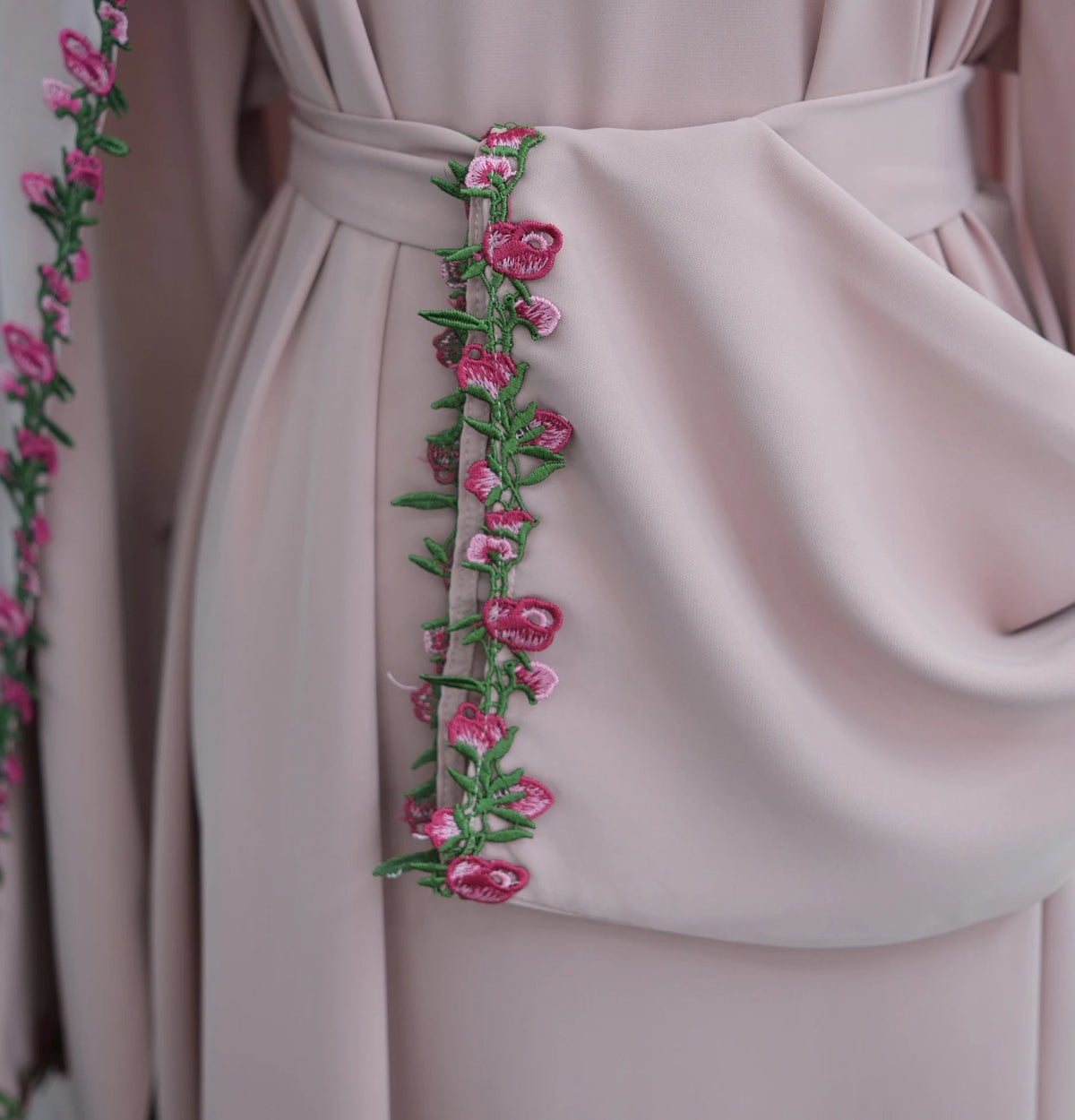 Nazema Floral Lace Abaya & Hijab