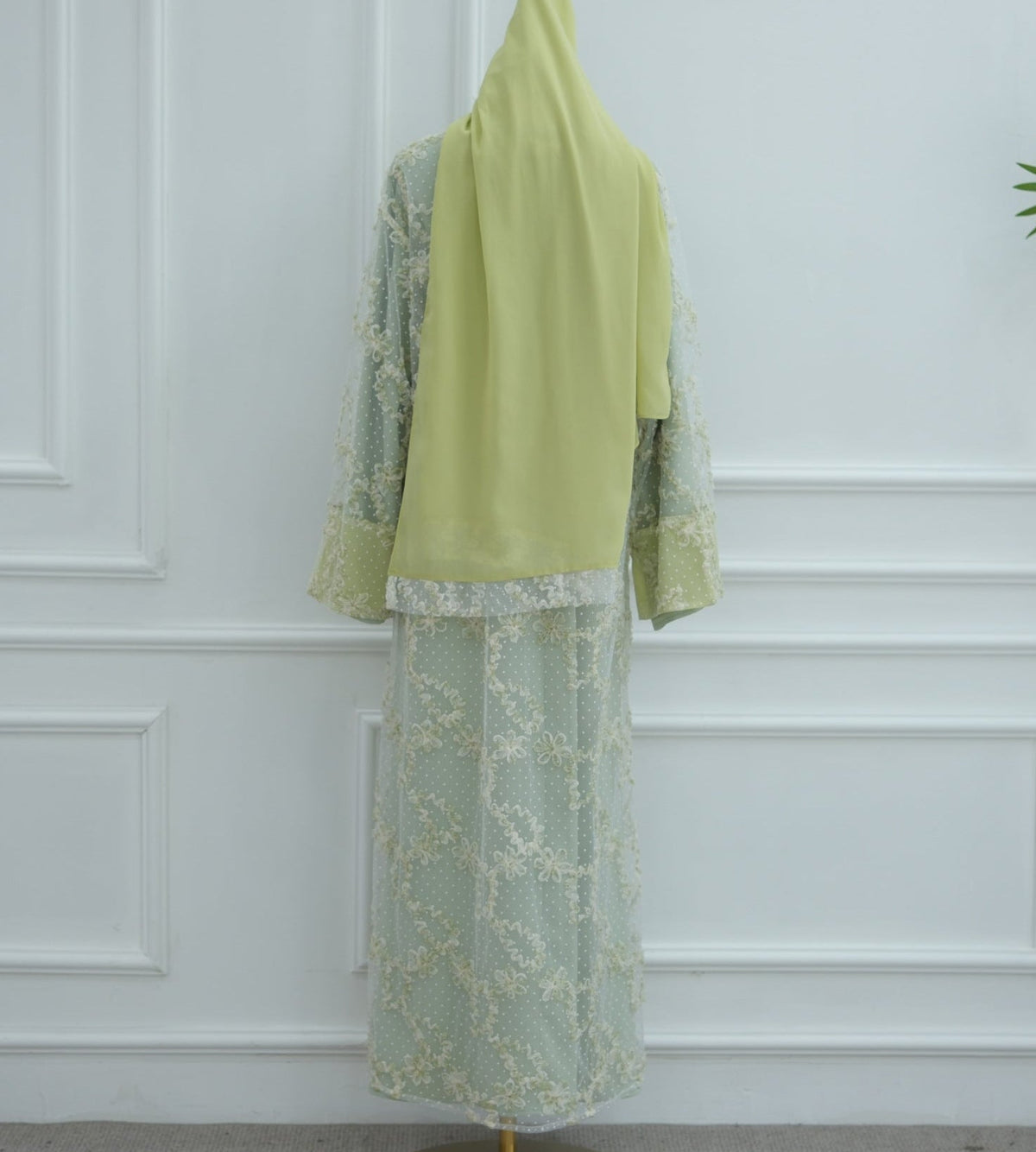 Haya Lace Abaya Set