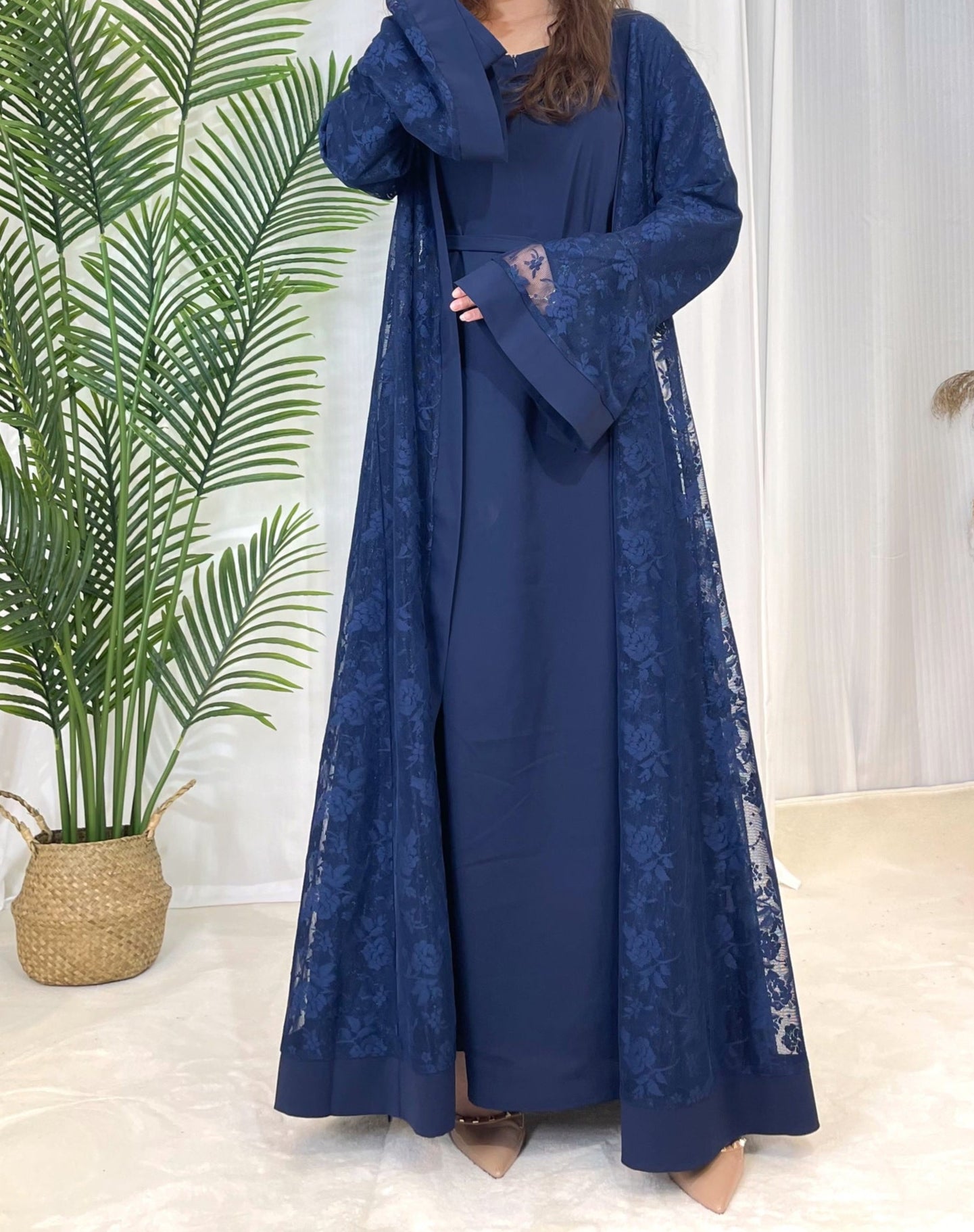 Sareen Lace Abaya Set