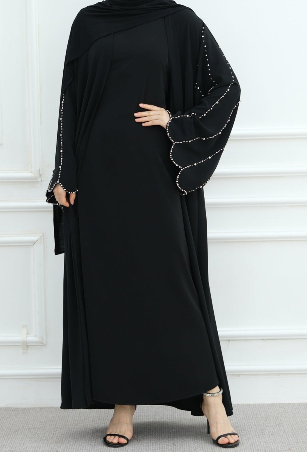 Aamnah Beaded Abaya Set