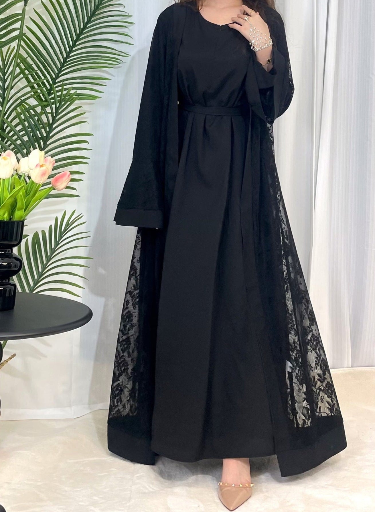 Sareen Lace Abaya Set