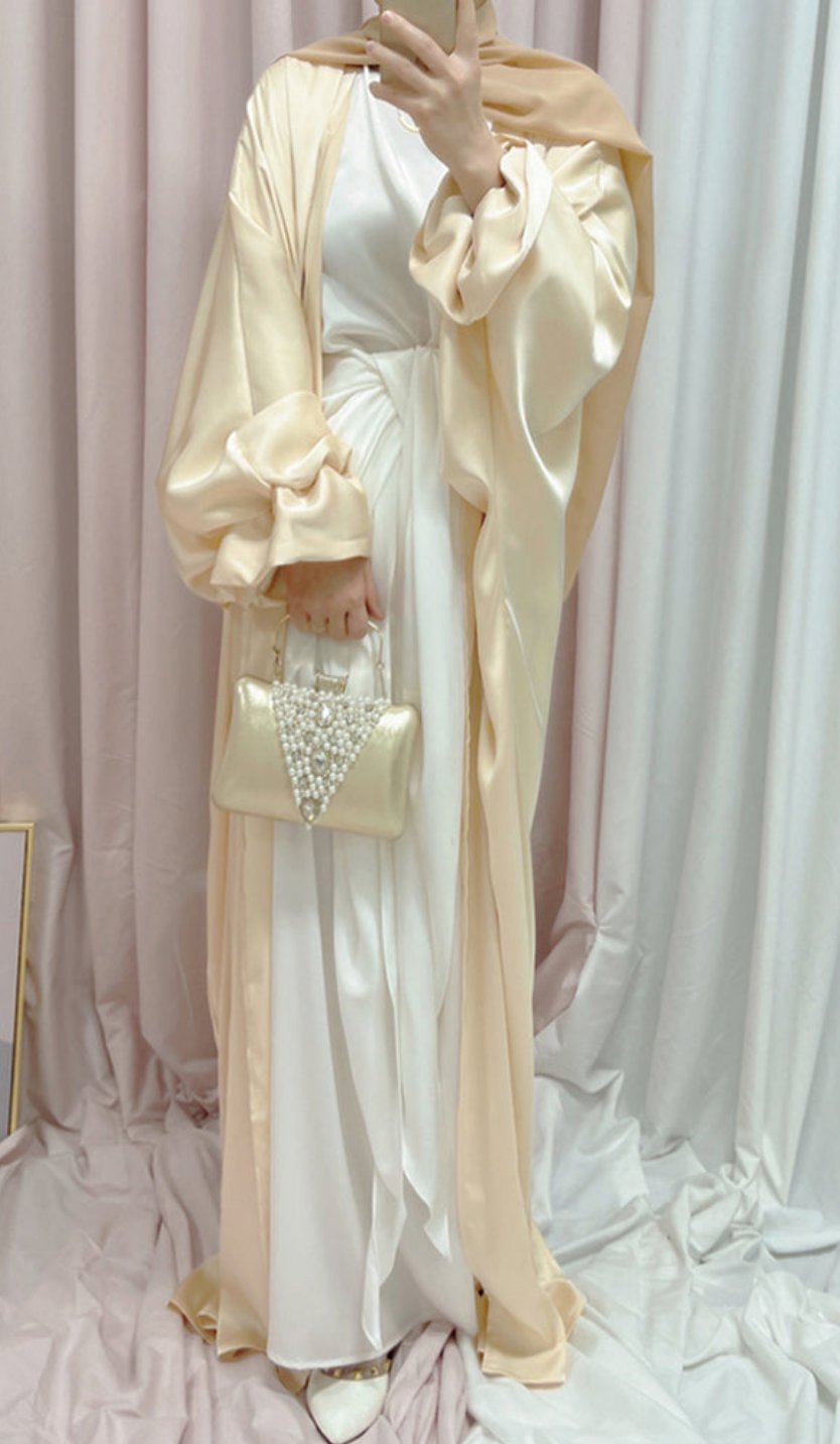 Maahwish Satin Abaya