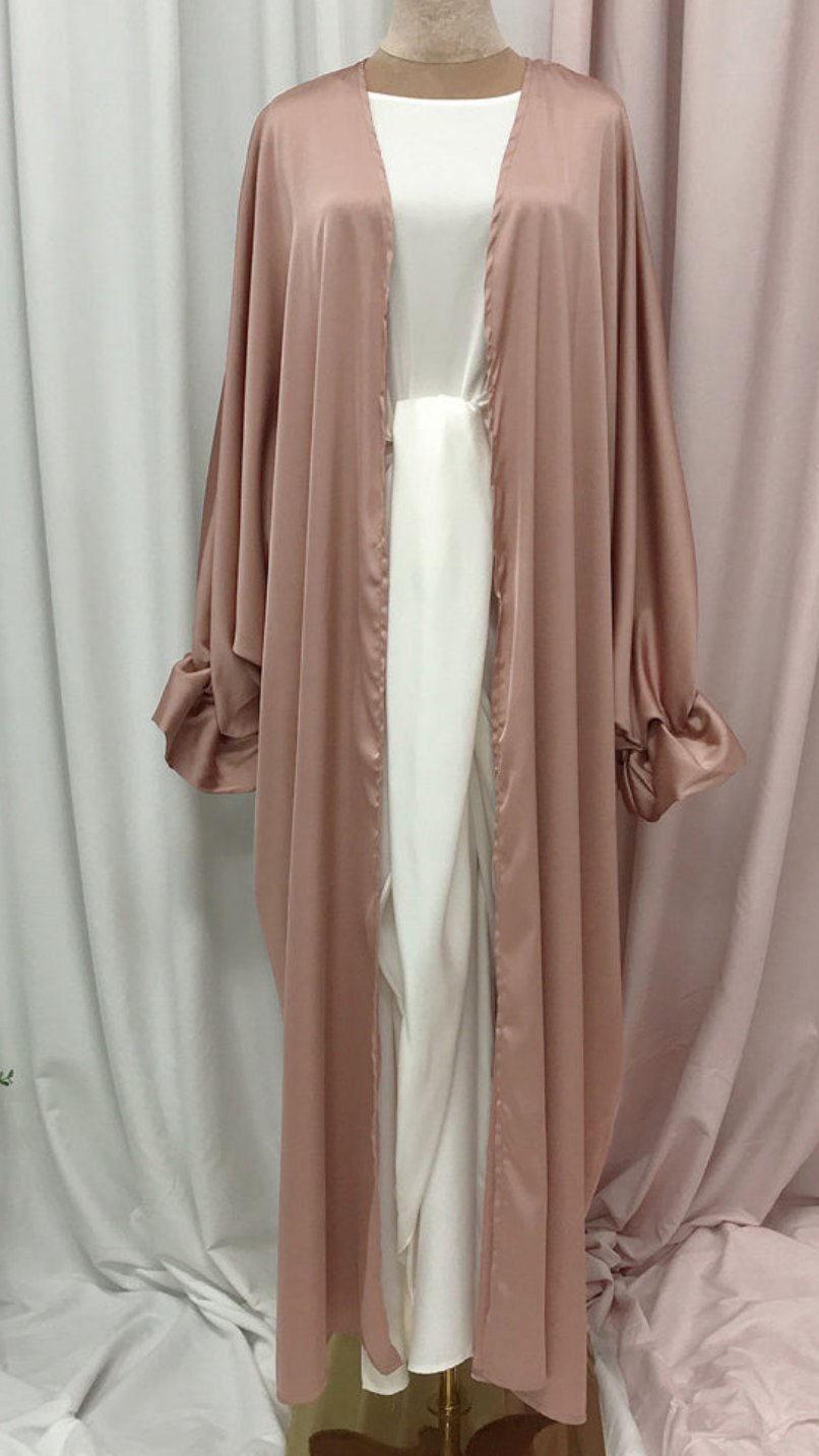 Maahwish Satin Abaya