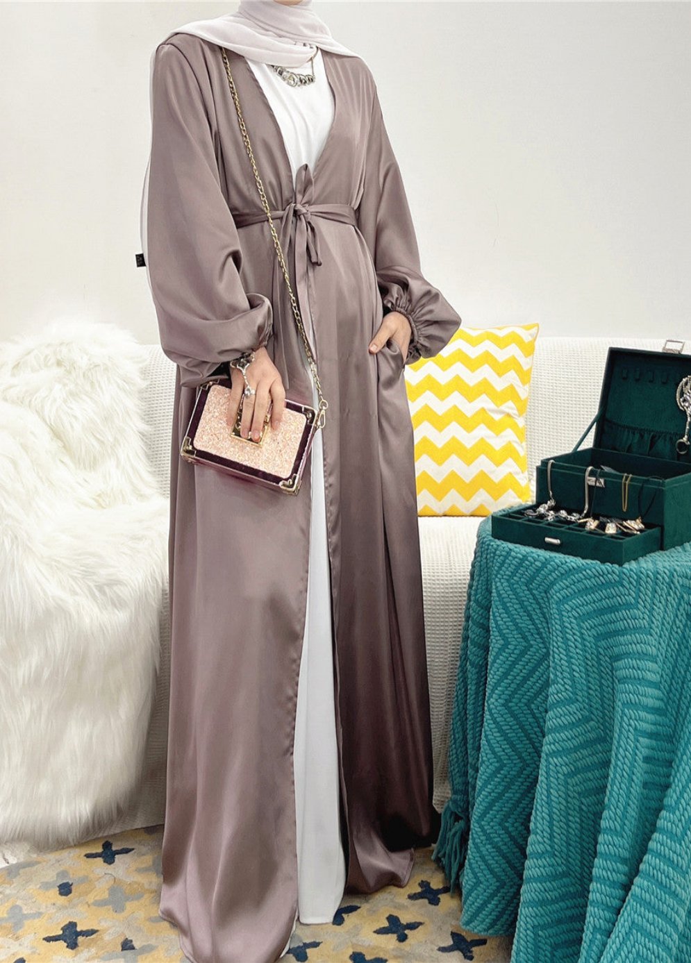 Elham-Balloon Sleeve Satin Abaya