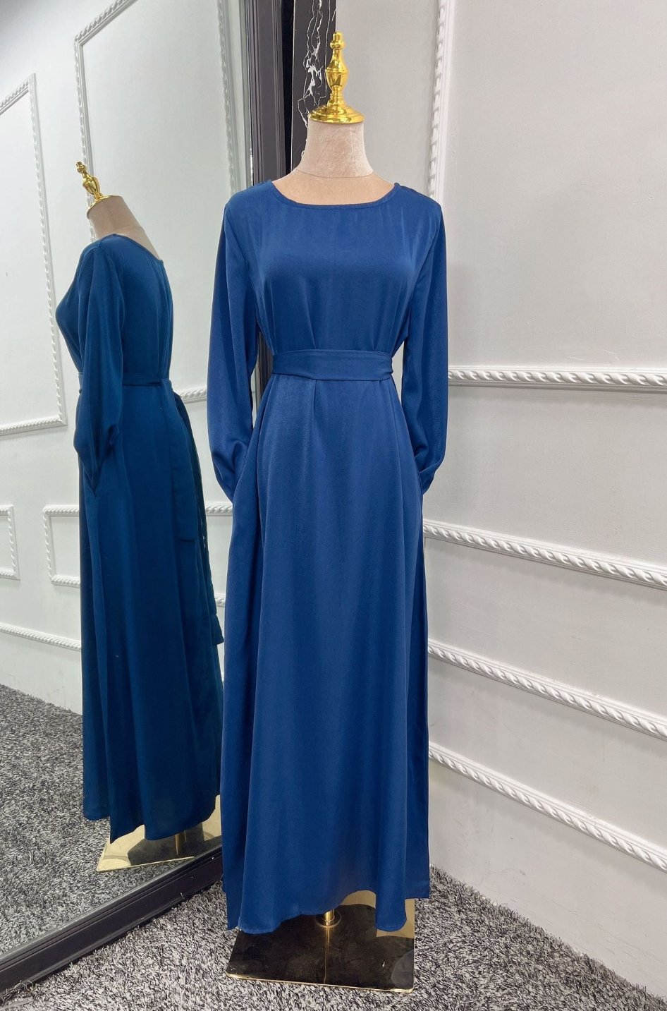 Inaya Classic Abaya With Pockets