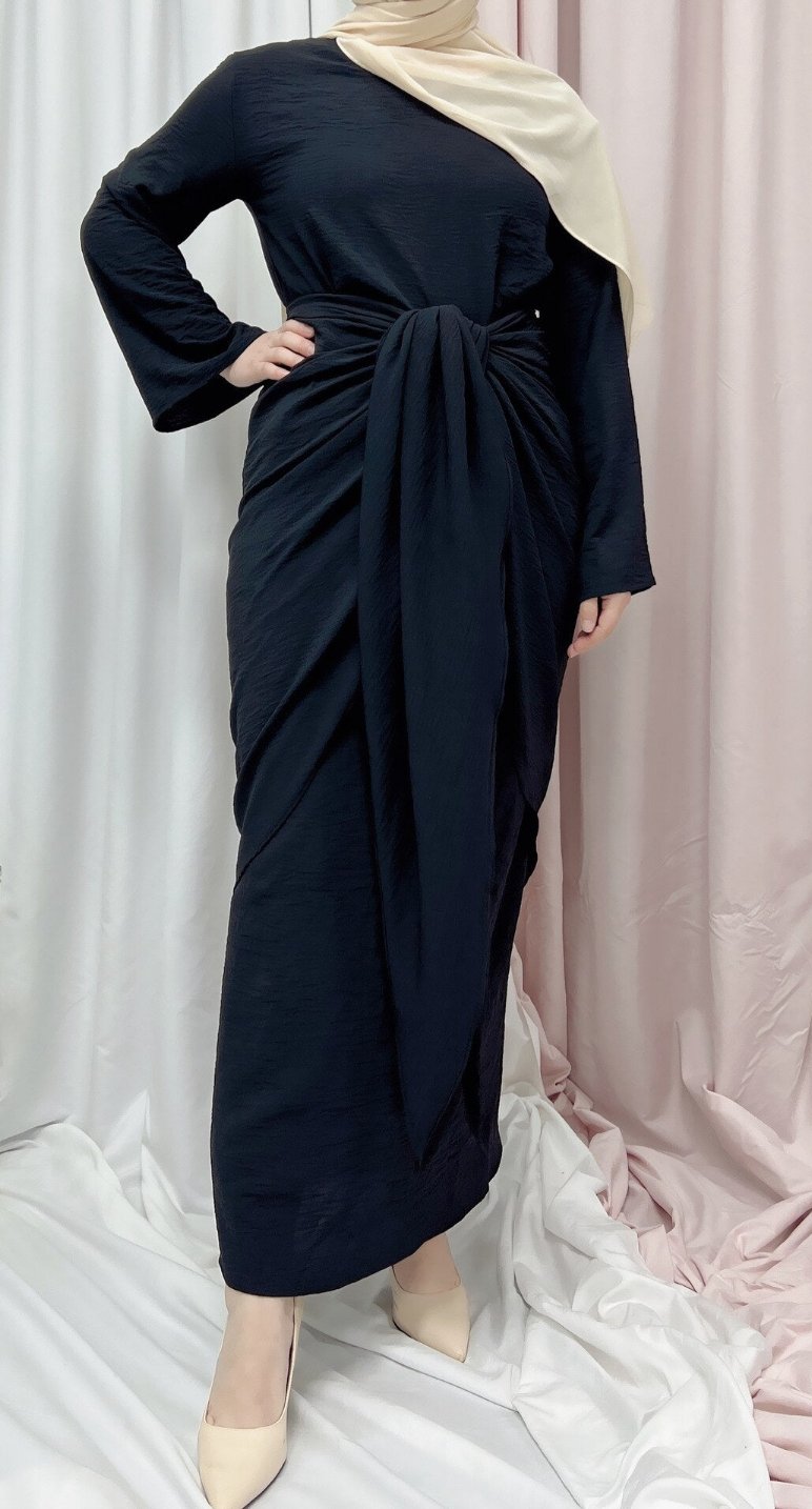 Maahwish-Two Piece Abaya Inner set