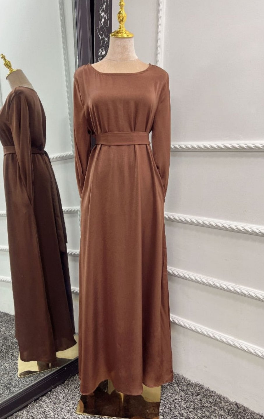 Inaya Classic Abaya With Pockets