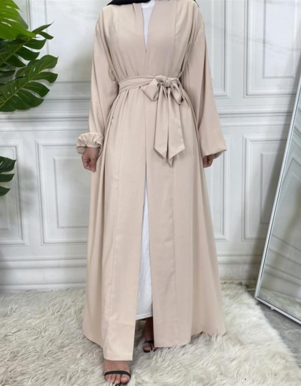 Layyah-Balloon Sleeve Abaya